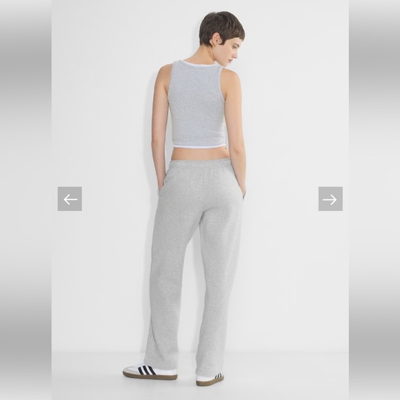 Aritzia Mega Fleece Sweatpants - Picture 9 of 9